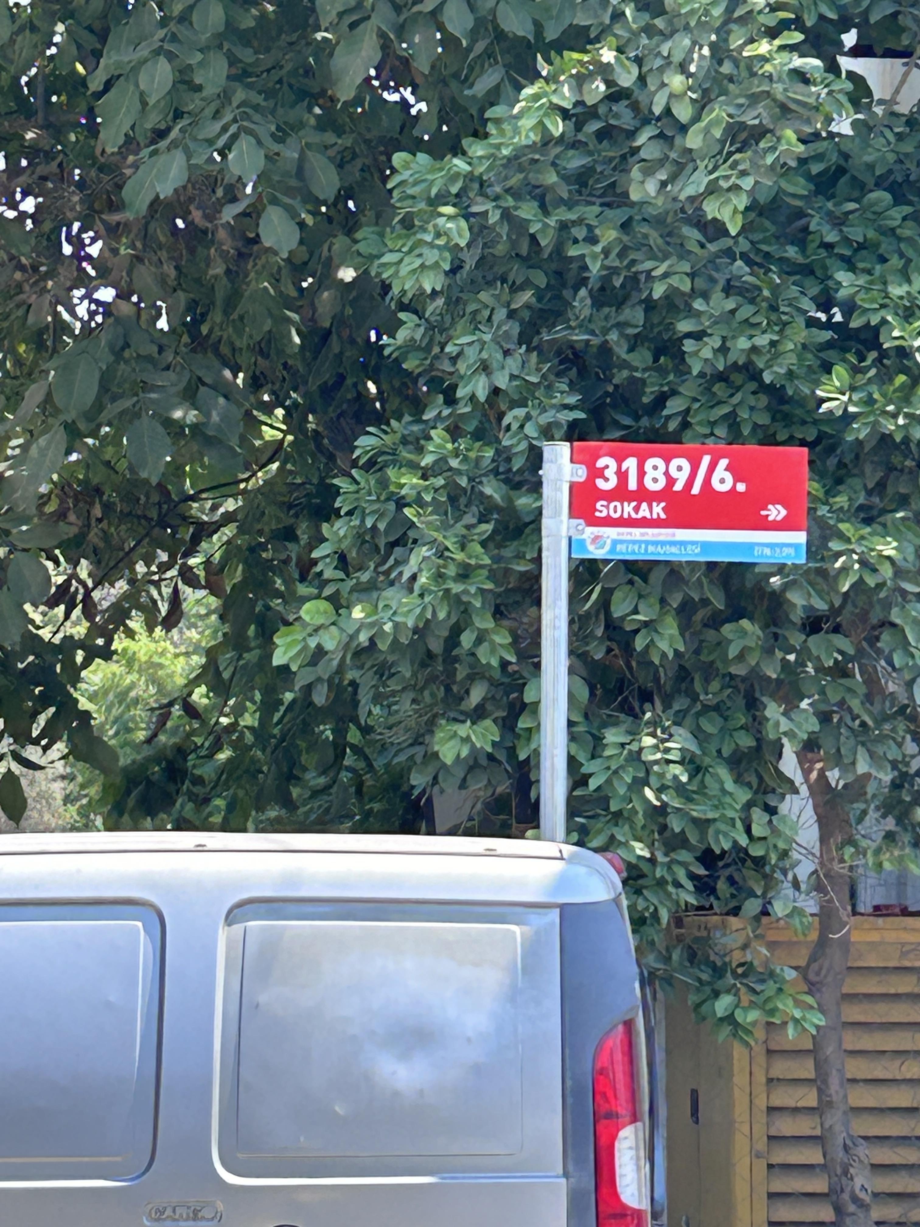 Antalya yeşil sanayide 175 metre kiralık dükkan